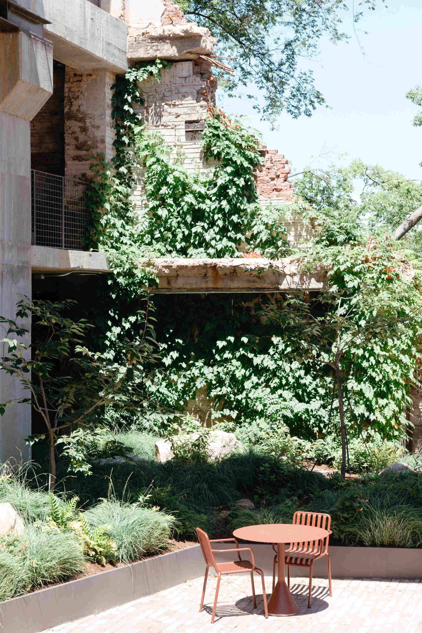 Riverfrint terrace